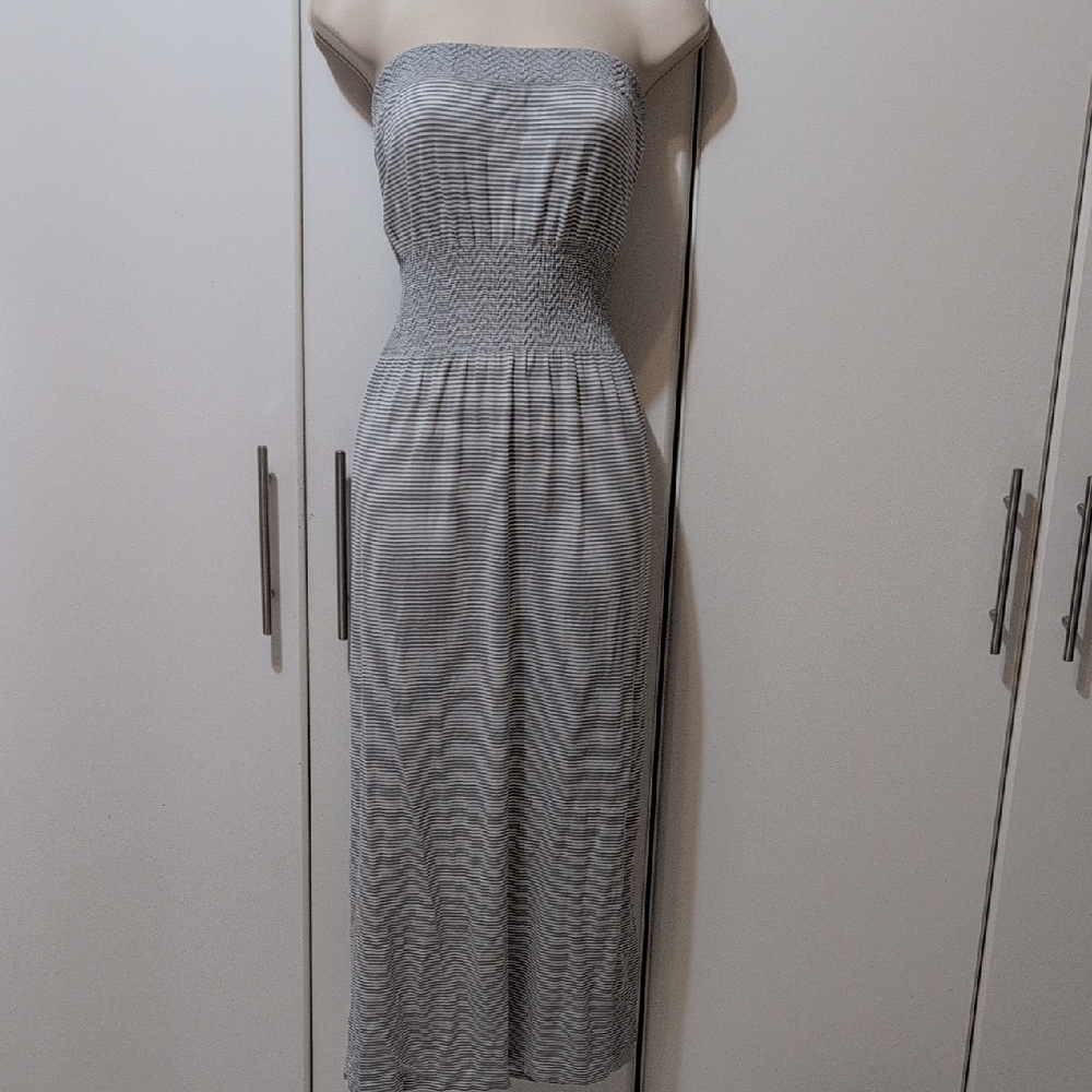 Lark+Grey Strapless Gray/White Dress Size Small